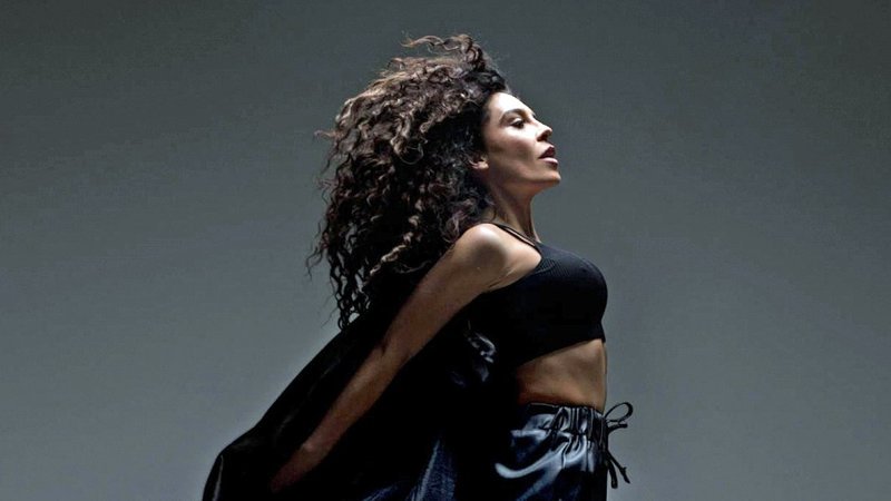 Με ένα εντυπωσιακό φόρεμα θα εμφανιστεί η Γιάννα Τερζή στη Eurovision- Ολες οι λεπτομέρειες [εικόνες] | iefimerida.gr 1