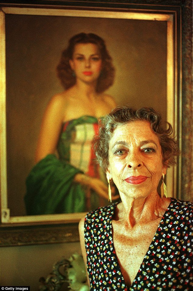 Ερωτικά γράμματα, μυστικά ραντεβού, μια εγκυμοσύνη και μετά η Επανάσταση - Η κρυφή ερωμένη του Φιντέλ [εικόνες] | iefimerida.gr 6