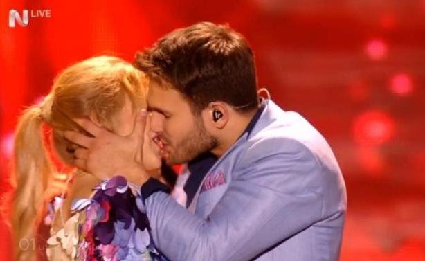 Eurovision 2015: Το παθιασμένο φιλί των τραγουδιστών της Λιθουανίας [βίντεο] | iefimerida.gr 0