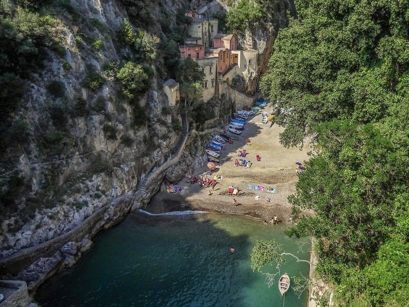 Furore: Το «χωριό που δεν υπάρχει» - Ενας καλά κρυμμένος παράδεισος [εικόνες]  | iefimerida.gr 1