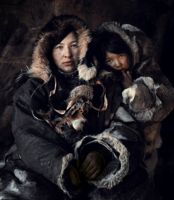 Στα άδυτα του κόσμου – Eνα συγκλονιστικό φωτορεπορτάζ για τις φυλές που κινδυνεύουν με εξαφάνιση σε όλο τον κόσμο [εικόνες]  | iefimerida.gr 12