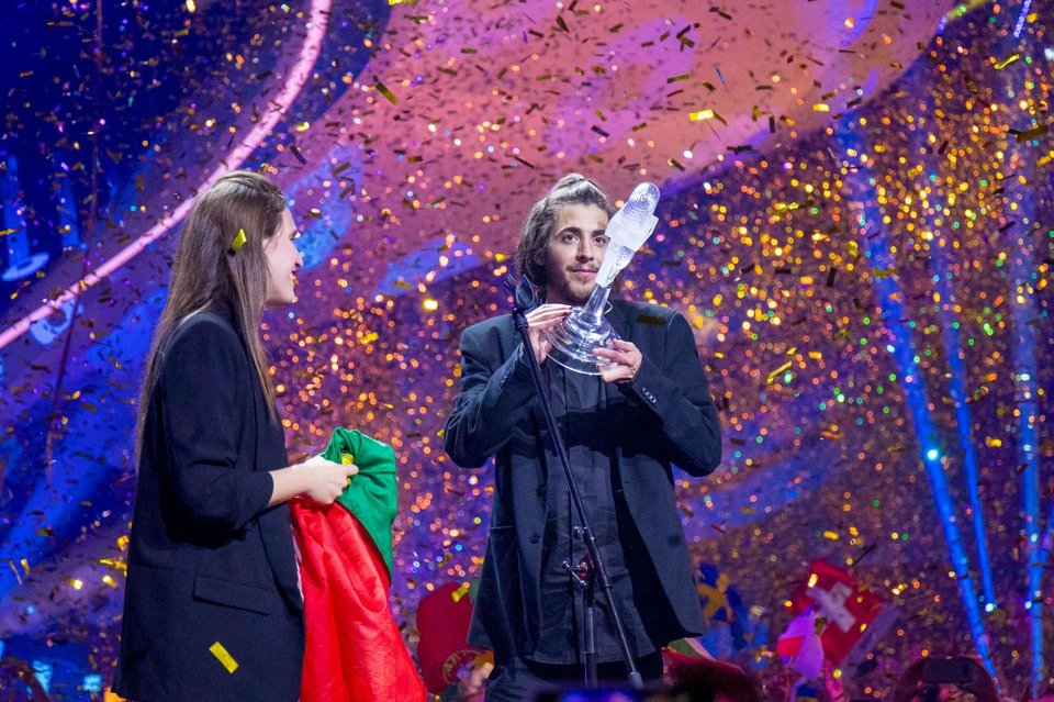 Eurovision 2017: Νικήτρια η Πορτογαλία -Το τραγούδι έκπληξη... άλλης εποχής, που κέρδισε! | iefimerida.gr 1