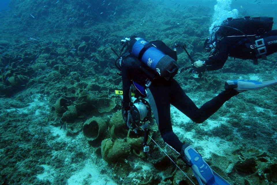 Κρυμμένος θησαυρός: Βρέθηκαν 22 αρχαία ναυάγια στους Φούρνους -Μαγεία στο βυθό [εικόνες] | iefimerida.gr 9