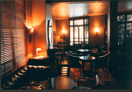 Το χρονικό μιας αλλόκοτης νύκτας στο παραισθησιακό Παρίσι [εικόνες] | iefimerida.gr 4