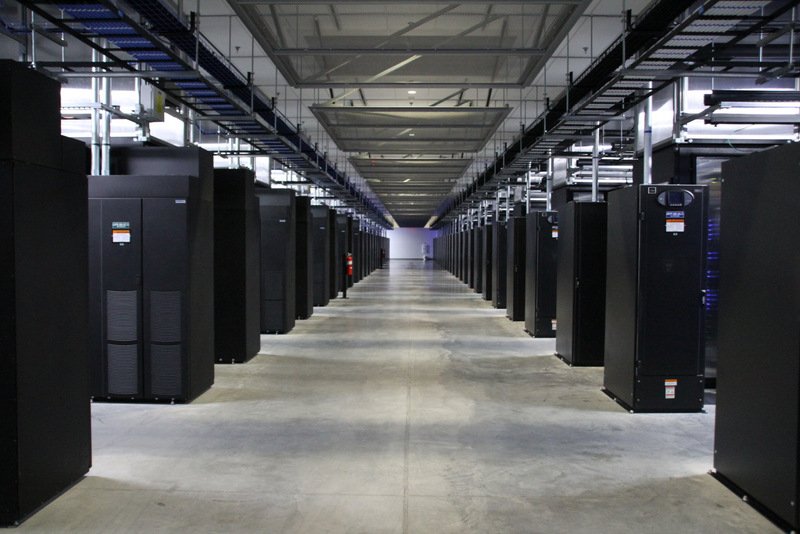 Μια βόλτα στο νέο κέντρο αποθήκευσης δεδομένων της Facebook -Εκεί που είναι αποθηκευμένες όλες οι φωτογραφίες μας [εικόνες] | iefimerida.gr 5