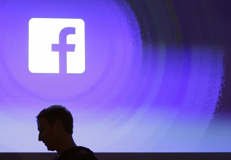 Και το Playboy εγκαταλείπει το Facebook | iefimerida.gr 0
