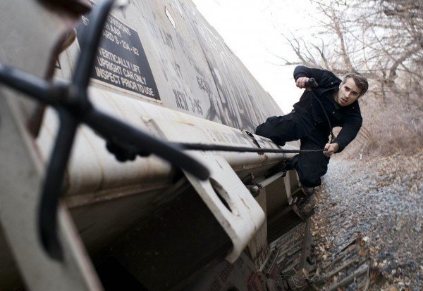 Ο νεαρός με τις πιο έξυπνες φωτογραφίες στο Facebook: Φαντασία και χιούμορ [εικόνες] | iefimerida.gr 0