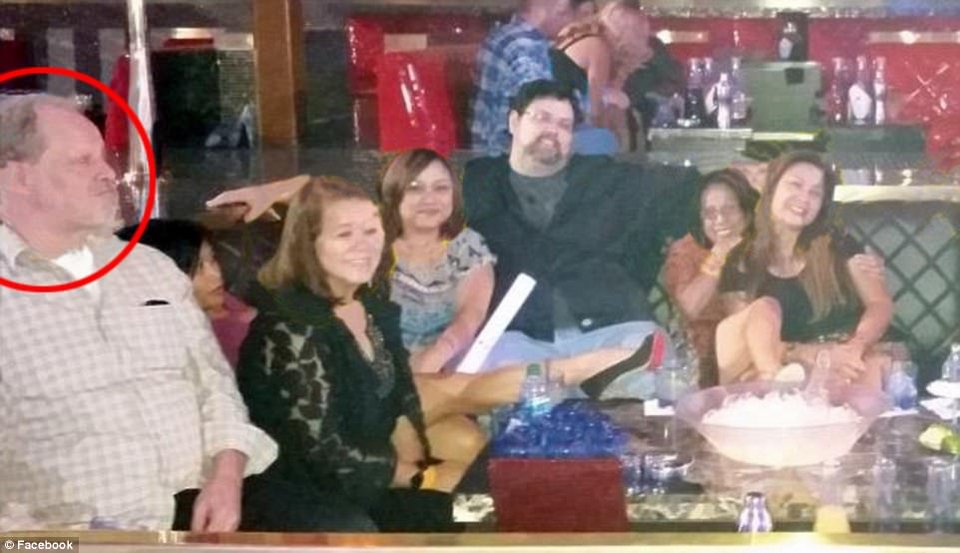 Η φίλη του μακελάρη του Λος Αντζελες: Είχε δύο συζύγους, διπλό επώνυμο [εικόνες & βίντεο]  | iefimerida.gr 2