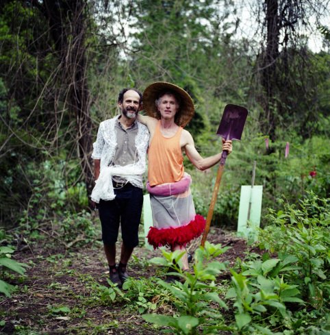 Faerieland: Η άγνωστη γκέι αγροτική κοινότητα της Αυστραλίας που παρέχει ένα ασφαλές καταφύγιο [εικόνες]  | iefimerida.gr 1