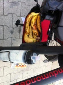 Η απίστευτη ιστορία ενός γάλλου ακτιβιστή που γύρισε με ποδήλατο την Ευρώπη, τρώγοντας από τα σκουπίδια [εικόνες] | iefimerida.gr 4