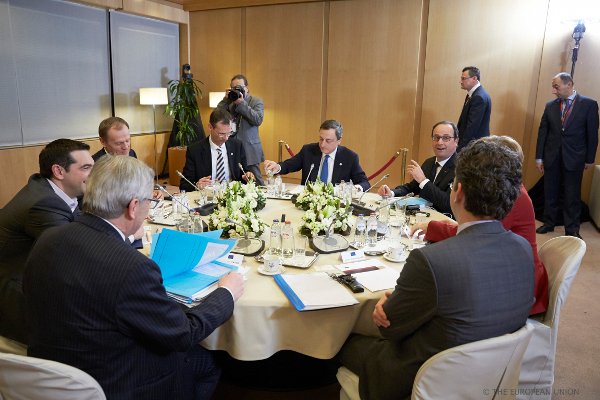 Ο γαλάζιος φάκελος με τα μέτρα -Τον έδωσε ο Αλέξης Τσίπρας στους εταίρους [εικόνες] | iefimerida.gr 0