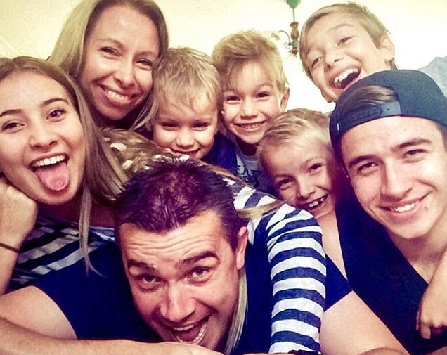 Αυστραλός έγινε παππούς στα... 36 του -Η απίστευτη ιστορία του [εικόνες] | iefimerida.gr 0