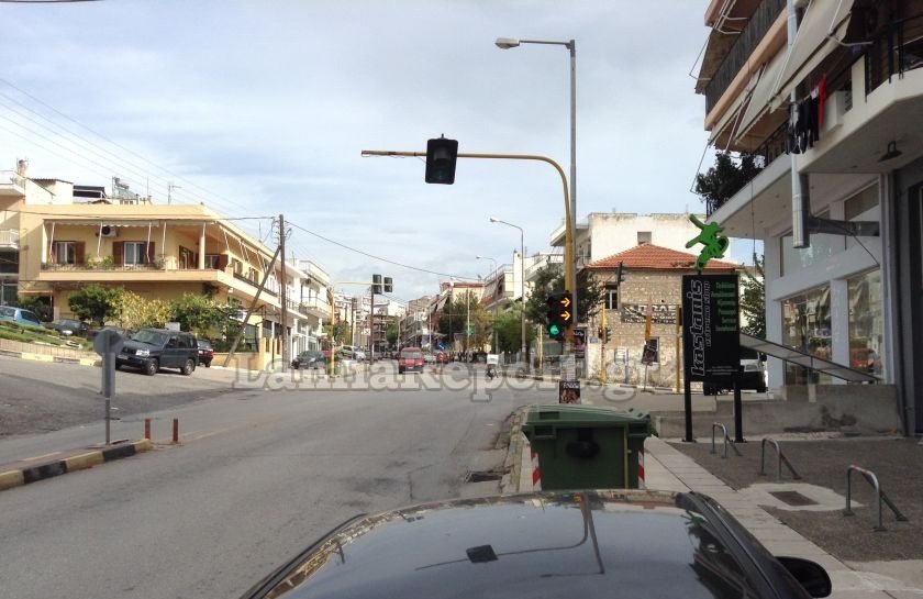 Oι δυνατοί άνεμοι ξερίζωσαν δέντρα και φανάρια στη Λαμία [εικόνες & βίντεο] | iefimerida.gr 3