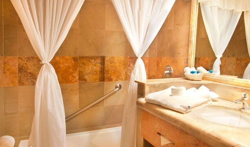 Να γιατί δεν πρέπει να επιλέγετε το ξενοδοχείο όπου θα παραθερίσετε από τις φωτογραφίες στο διαδίκτυο [εικόνες] | iefimerida.gr 8