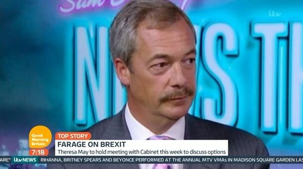 Ο Φάρατζ ξύρισε το χιτλερικό μουστάκι: «Θα επιστρέψει με καλύτερο» [εικόνες] | iefimerida.gr 0