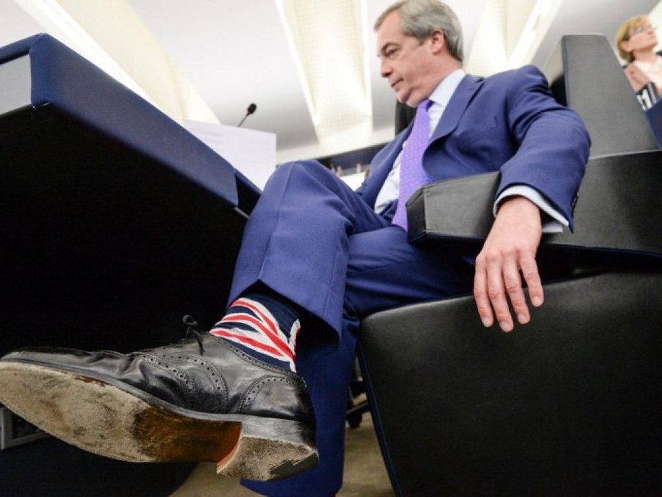 Χάος στο ευρωκοινοβούλιο: Ο Φάρατζ χαρακτήρισε την Ευρώπη «μαφία και γκάνγκστερς» [βίντεο] | iefimerida.gr 0