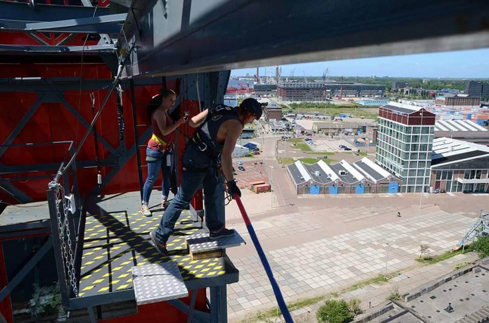 Το πιο παράξενο ξενοδοχείο στον κόσμο - Μέσα σε γερανό, με ασυναγώνιστη θέα [εικόνες] | iefimerida.gr 9