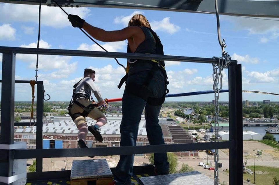 Το πιο παράξενο ξενοδοχείο στον κόσμο - Μέσα σε γερανό, με ασυναγώνιστη θέα [εικόνες] | iefimerida.gr 12
