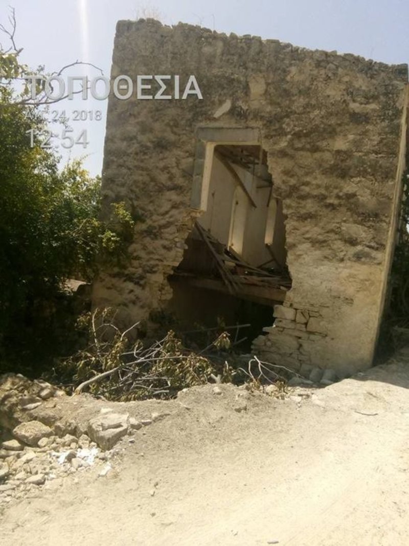 Αυτό είναι το χωριό που πωλείται στην Κρήτη -Τι λένε οι κάτοικοί του που το εγκατέλειψαν [εικόνες & βίντεο] | iefimerida.gr 1