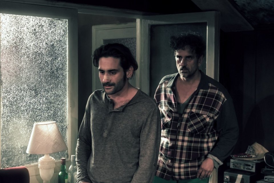 H νέα πρόκληση του Μαρκουλάκη επί σκηνής -Με μούσια, τυφλός και μέθυσος [εικόνες]  | iefimerida.gr 4