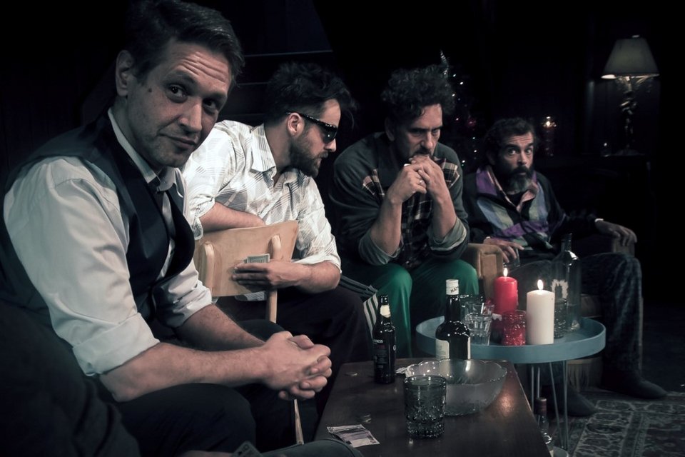 H νέα πρόκληση του Μαρκουλάκη επί σκηνής -Με μούσια, τυφλός και μέθυσος [εικόνες]  | iefimerida.gr 1