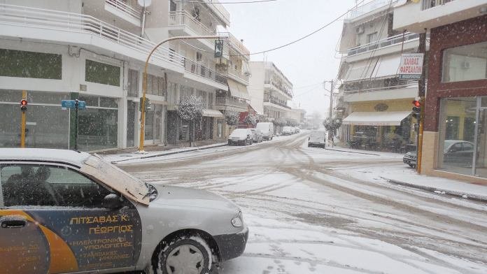 Παγετός και χιόνι, στα λευκά μέχρι και τα νησιά -Πολικές θερμοκρασίες [εικόνες & βίντεο] | iefimerida.gr 4