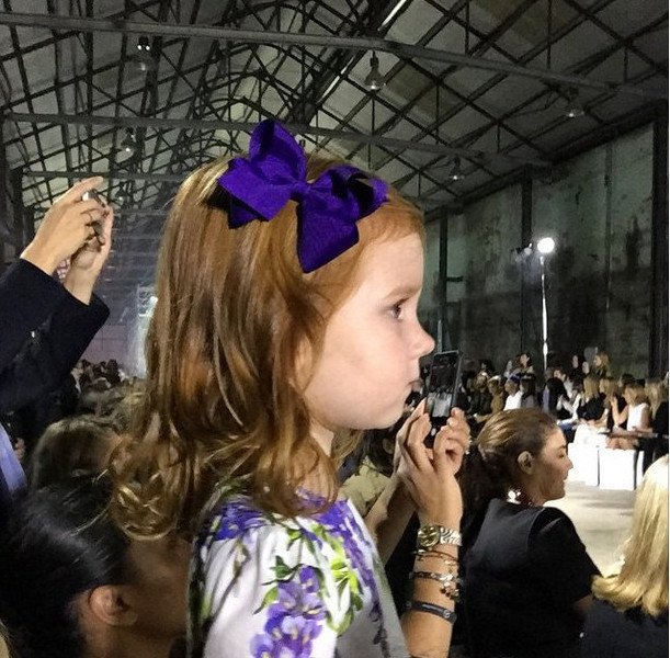 Φρενίτιδα στην Αυστραλία για την 3χρονη κοκκινομάλλα fashionista: Τη σέρνουν από show σε show [εικόνες] | iefimerida.gr 11