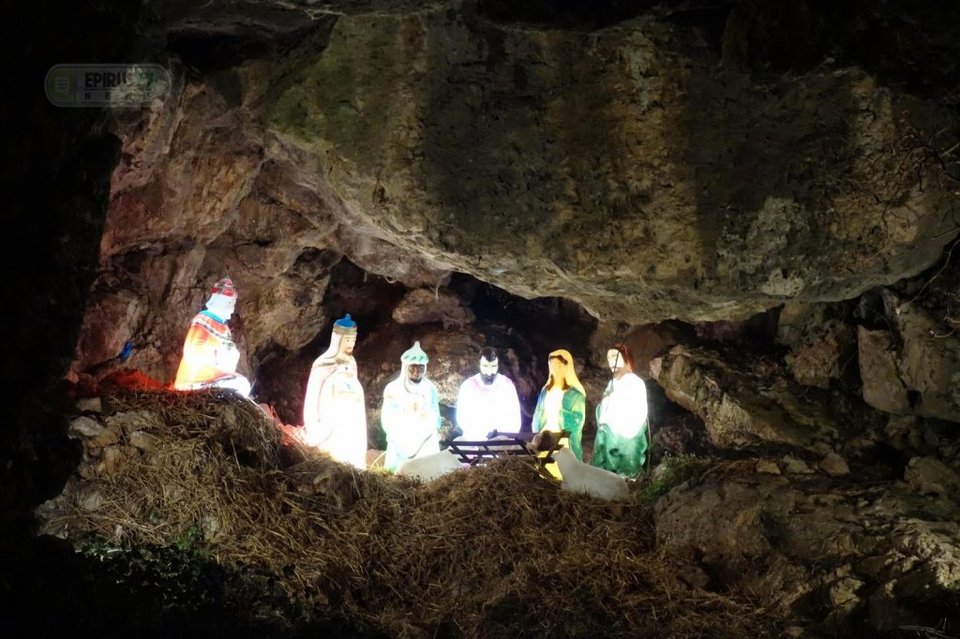 Η πιο εντυπωσιακή φάτνη στην Ελλάδα είναι στα Γιάννενα- Μέσα σε σπηλιά [εικόνες] | iefimerida.gr 1