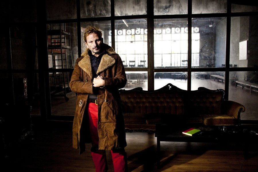 Οι πρώτες φωτογραφίες από τις πρόβες του ρηξικέλευθου Μιχαήλ Μαρμαρινού για τον Φάουστ [εικόνες] | iefimerida.gr 1