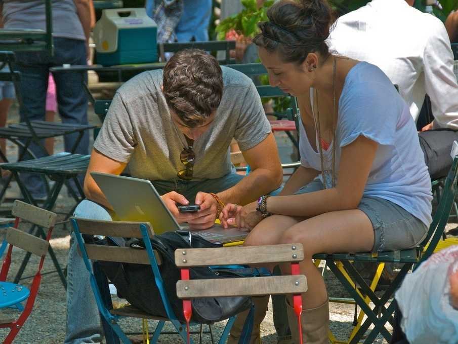 Οι εργαζόμενοι του Facebook γκρινιάζουν -Tα άπλυτα των μάνατζερ, οι ατέλειωτες ώρες και η εργασιακή κόλαση [εικόνες] | iefimerida.gr 15