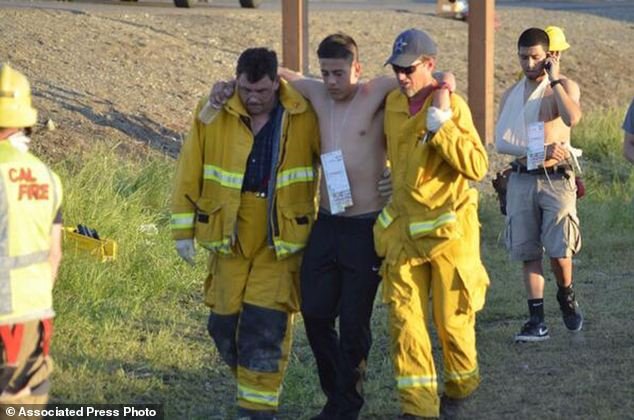 Τραγωδία στις ΗΠΑ με 10 νεκρούς μεταξύ των οποίων 7 παιδιά -Φορτηγό συγκρούστηκε με σχολικό [εικόνες&βίντεο] | iefimerida.gr 0