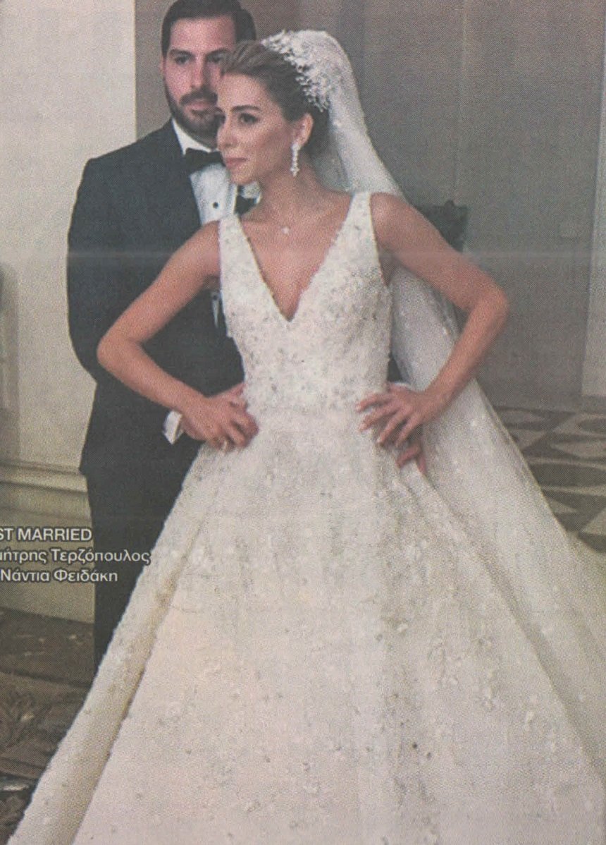 Παντρεύτηκε η «βασίλισσα των κλιματιστικών» -Λαμπερός γάμος στη Βάρκιζα [εικόνες] | iefimerida.gr 3