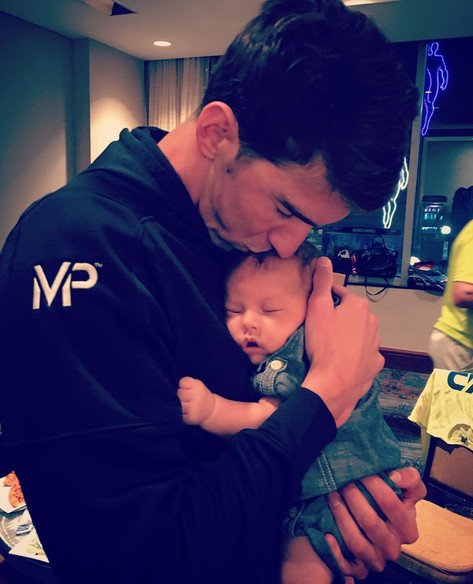 Το love story του θρύλου της πισίνας Μάικλ Φελπς: Ποια είναι η σύντροφός του [εικόνες]  | iefimerida.gr 6