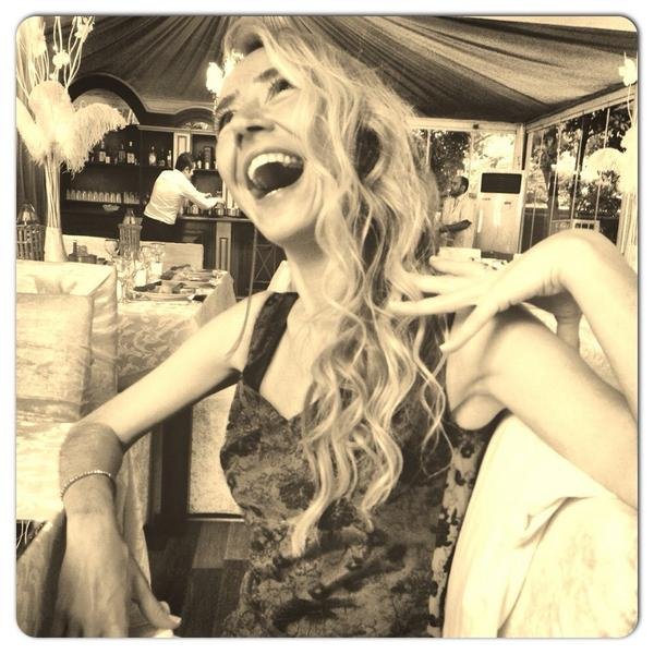 #kahkaha - Οι γυναίκες στην Τουρκία αντιδρούν και γελούν δημοσίως κόντρα στην απαγόρευση [εικόνες] | iefimerida.gr 8