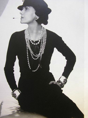 Γιατί ξεχωρίζουν οι Γαλλίδες και όλες οι γυναίκες θέλουν να τους μοιάσουν [εικόνες] | iefimerida.gr 2