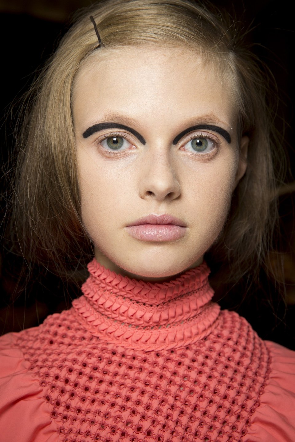 Εστιάστε στο πρόσωπο και τα μαλλιά - Δέκα στυλ που τα σπάνε [εικόνες]  | iefimerida.gr 0