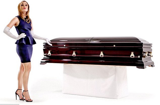 Εγινε και αυτό - Φέρετρο με ηχοσύστημα για... μουσική και στην άλλη ζωή [εικόνες & βίντεο] | iefimerida.gr 0