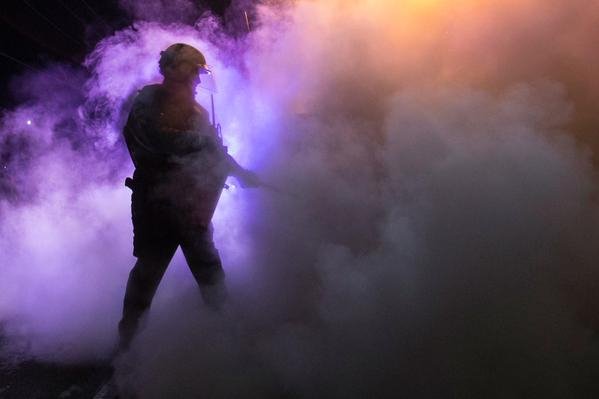 Οι ΗΠΑ φλέγονται: Αυτοκίνητα πυρπολούνται, κτίρια καίγονται -Διαδηλώσεις από το Φέργκιουσον μέχρι τη Νέα Υόρκη [βίντεο & εικόνες] | iefimerida.gr 15