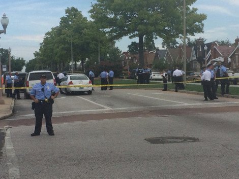 Δεύτερος αφροαμερικανός νεκρός από πυρά αστυνομικών κοντά στο Φέργκιουσον -«Φλέγεται» η περιοχή [εικόνες] | iefimerida.gr 0