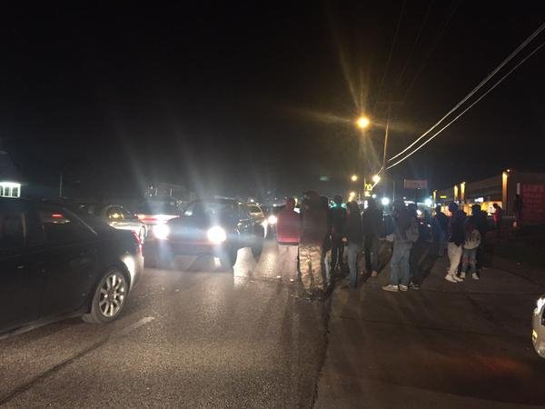 Ξύπνησαν μνήμες στο Φέργκιουσον: 2 άνθρωποι δέχθηκαν πυρά [εικόνες & βίντεο] | iefimerida.gr 4