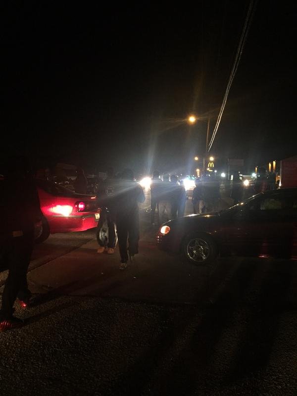 Ξύπνησαν μνήμες στο Φέργκιουσον: 2 άνθρωποι δέχθηκαν πυρά [εικόνες & βίντεο] | iefimerida.gr 2