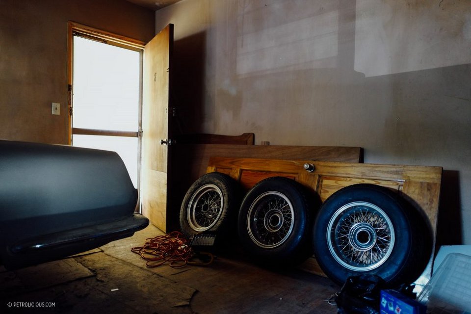 Βρήκαν μια Ferrari αμύθητης αξίας σε ένα παλιό διαμέρισμα [εικόνες] | iefimerida.gr 0