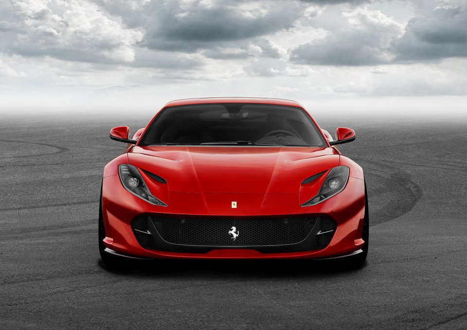 H νέα top Ferrari ονομάζεται 812 Superfast | iefimerida.gr 0