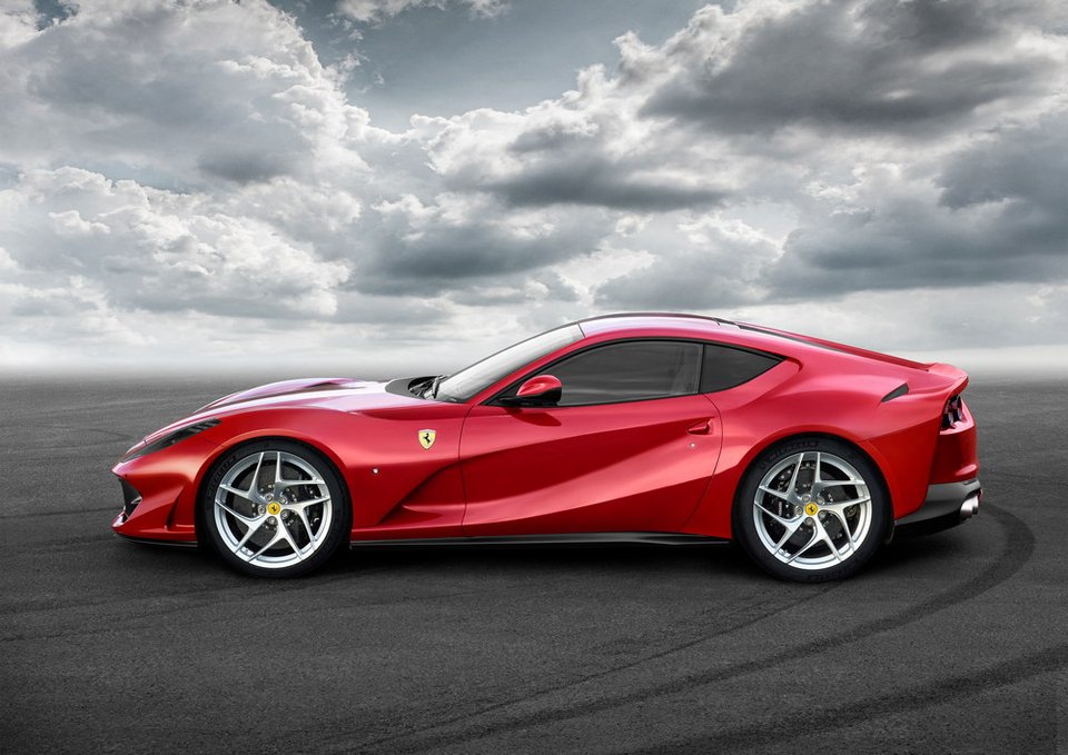 H νέα top Ferrari ονομάζεται 812 Superfast | iefimerida.gr 4