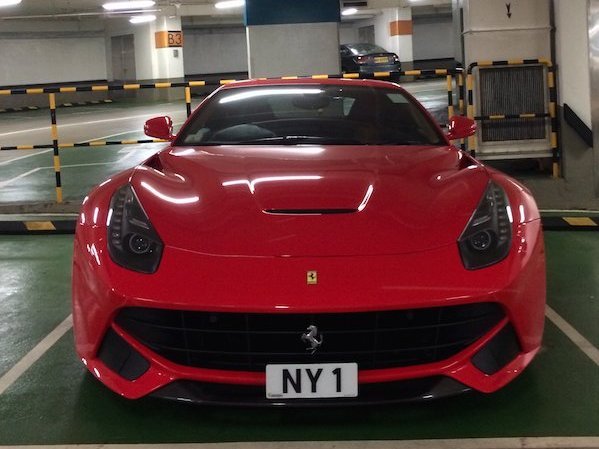 Το γκαράζ της χλιδής -Τα πανάκριβα αυτοκίνητα των στελεχών της Goldman Sachs στο Χονγκ Κονγκ [εικόνες] | iefimerida.gr 4