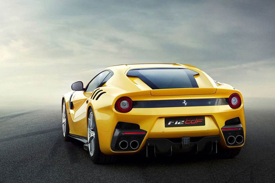 H ειδική έκδοση της Ferrari F12 λέγεται tdf και έχει 780 άλογα [βίντεο] | iefimerida.gr 2