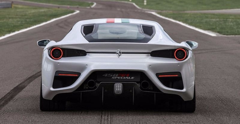 350 σπέσιαλ Ferrari για τα 70 χρόνια της διάσημης μάρκας | iefimerida.gr 1
