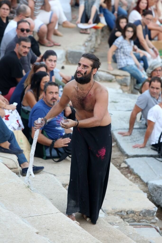 Ιων με τον Κωνσταντίνο Μπιμπή