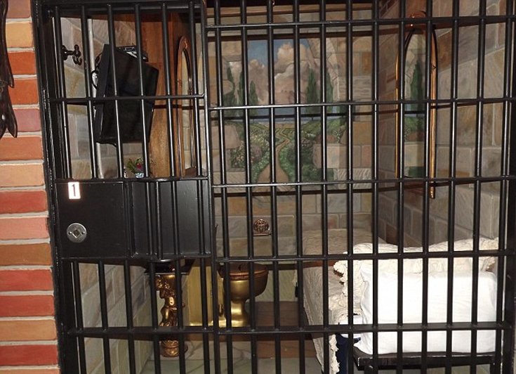 Νοικιάστε ένα κελί: Οταν μια πρώην φυλακή μετατρέπεται σε μοτέλ [εικόνες]  | iefimerida.gr 1