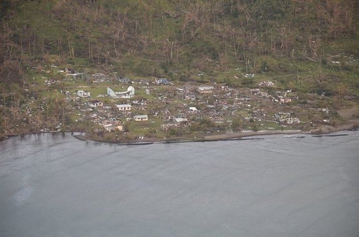 Κυκλώνας ισοπέδωσε τα Φίτζι -Εικόνες καταστροφής από διαλυμένα χωριά [εικόνες] | iefimerida.gr 3